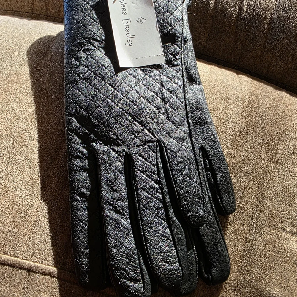 Vera Bradley Black Quilted Women's Gloves